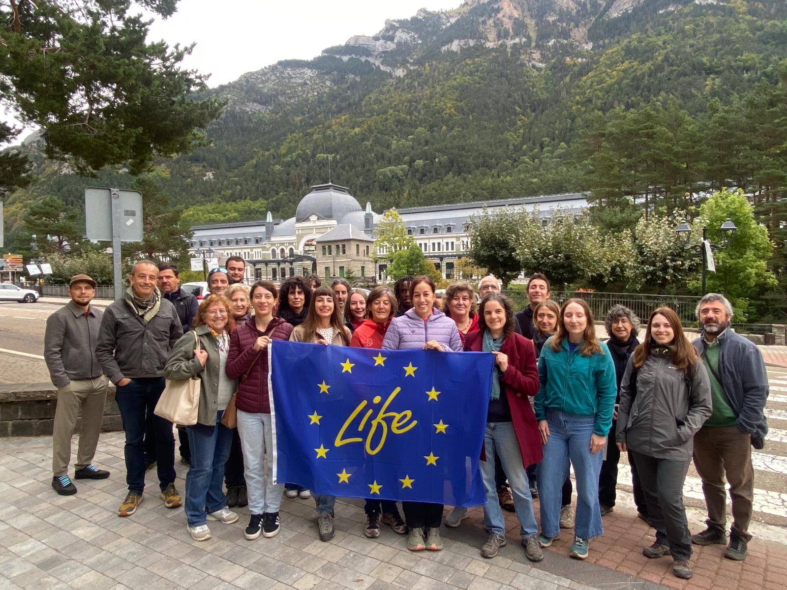 La Comisión Europea visita los Pirineos y se reúne con entidades de Euskadi para conocer los avances del proyecto Pyrenees4Clima
