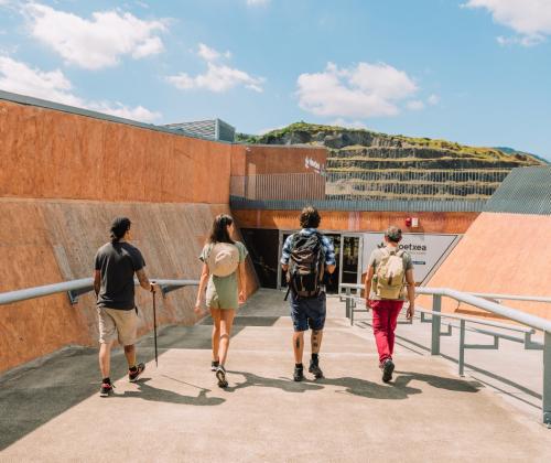 Ekoetxea Meatzaldea acoge la exposición Zirkularrak-Circulares de productos ecodiseñados en Euskadi