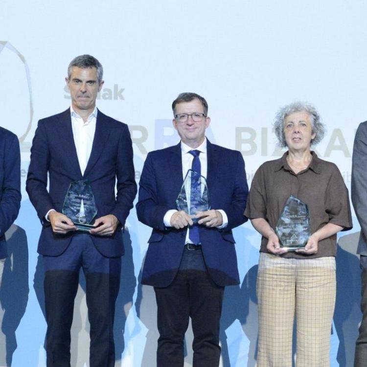 El Basque Ecodesign Center recibe el Premio Lurra Bizkaia en la categoría de cambio climático