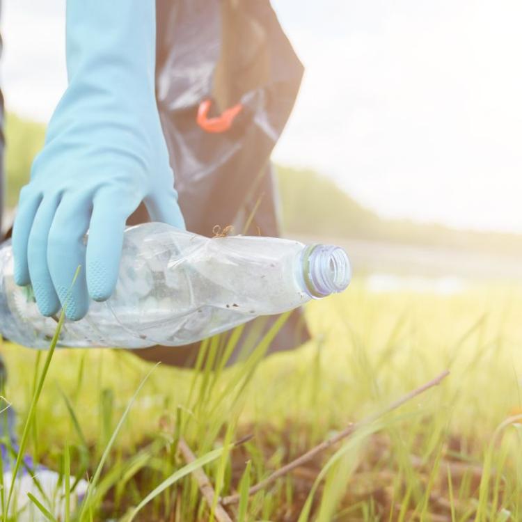 Ihobe invita a empresas, ONG, administraciones públicas y centros educativos a sumarse a la campaña Let 's Clean Up Euskadi 2024