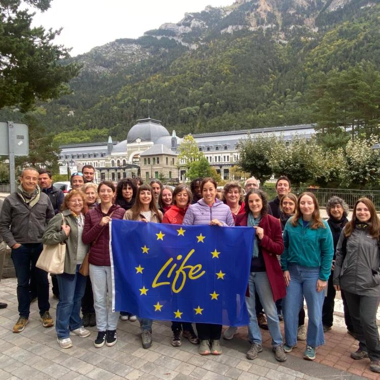 La Comisión Europea visita los Pirineos y se reúne con entidades de Euskadi para conocer los avances del proyecto Pyrenees4Clima